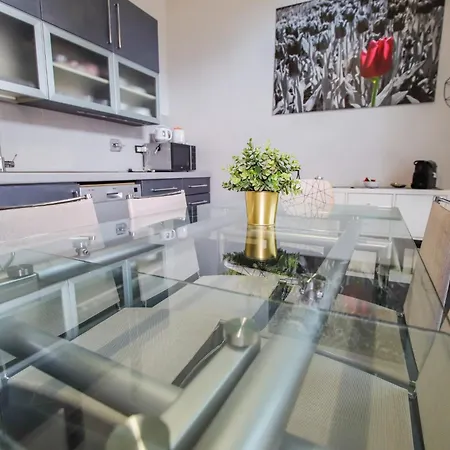 Apartment Casa Nizza - Metro Lingotto Fiere - Inalpi Arena *